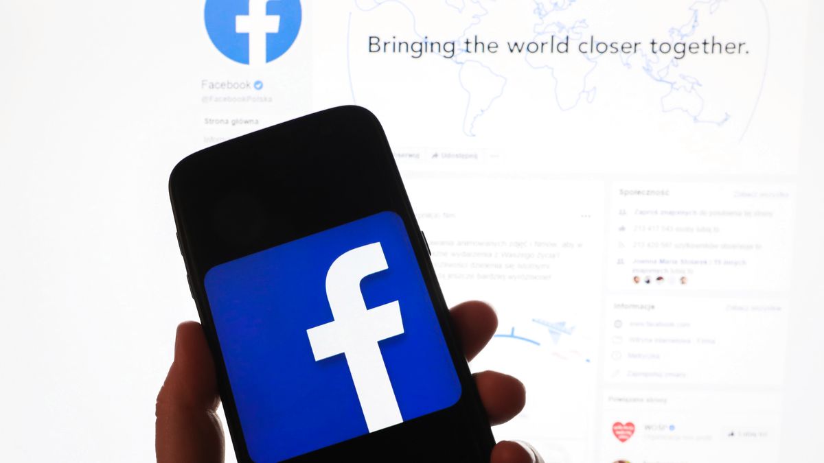 Facebook tłumaczy, jak szkoli SI, fot. Getty Images