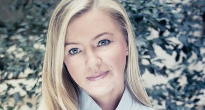 Agnieszka Sobucka za Magdalenę Mączyńską w Avon Cosmetics Polska