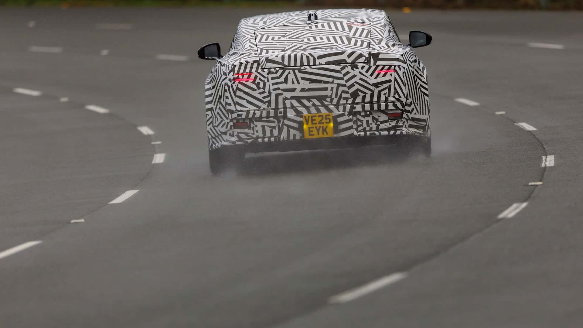 Nowy Jaguar podczas zimowych testów