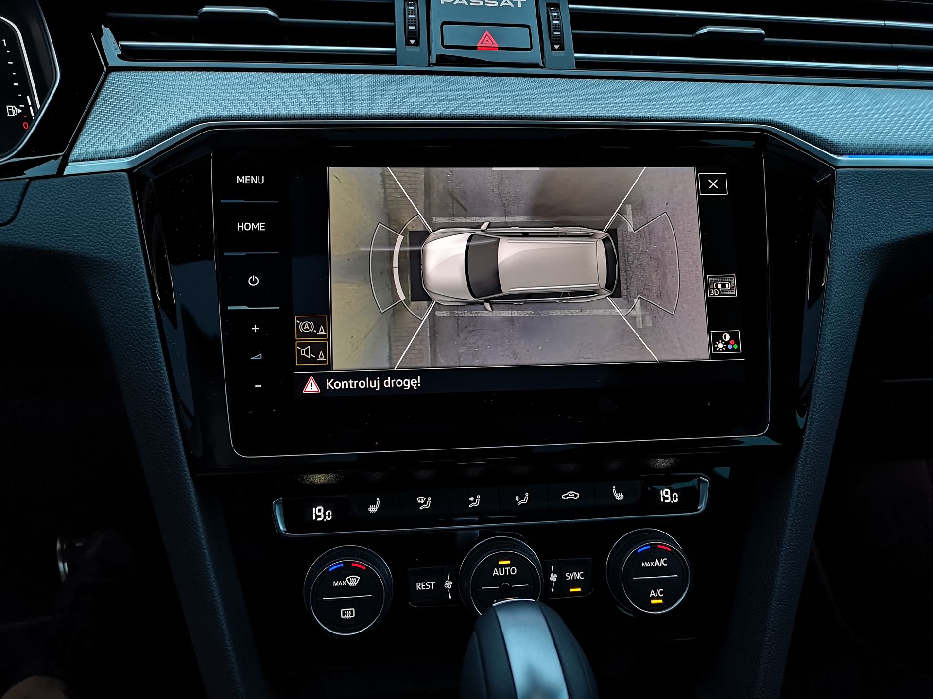 Volkswagen Passat Variant: Kamery 3D i 360 stopni oraz system audio Dynaudio 10