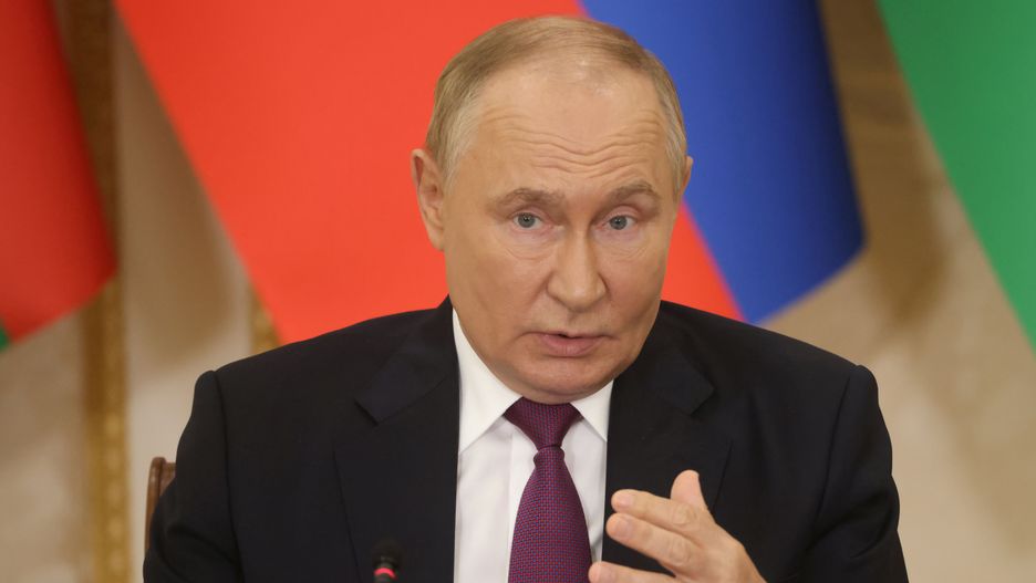 Władimir Putin zdecydował zostawić rezerwy w Donbasie
