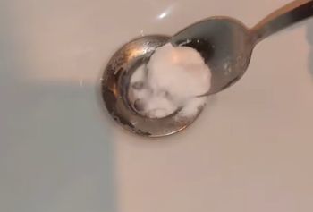 Brzydki zapach z odpływu? Tak w mig się go pozbędziesz