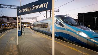 Wakacyjne pociągi wracają na tory. Więcej połączeń ze Szczecina nad morze i w góry