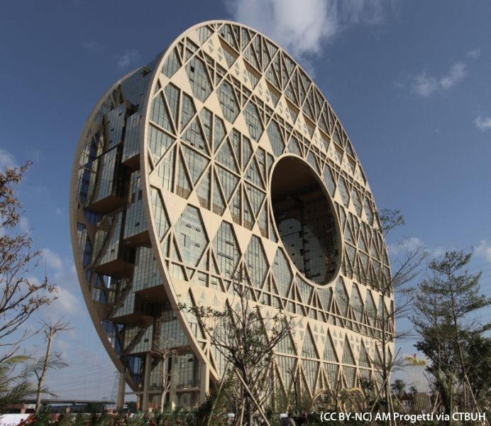 Zdjęcia majestatycznego Guangzhou Circle górującego nad Chinami 5