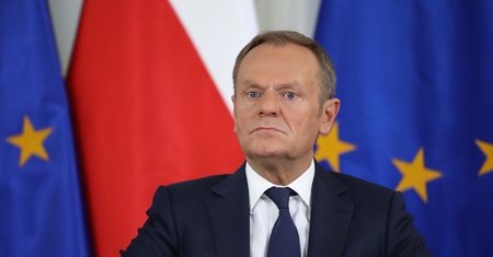 Tusk: problemem konstytucji jest to, że do władzy doszli ludzie, którzy ją gwałcą