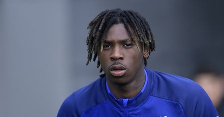 Nieodpowiedzialne zachowanie Moise Keana. Piłkarz Evertonu zorganizował imprezę