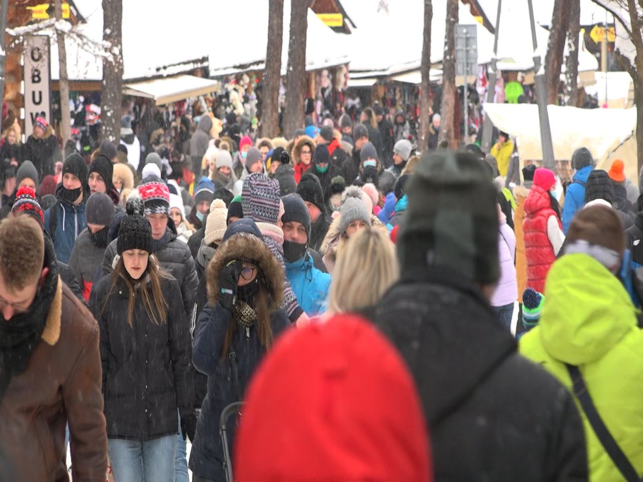 Zakopane. Takich tłumów nie było tu od dawna. Jedna rzecz niezwykle martwi