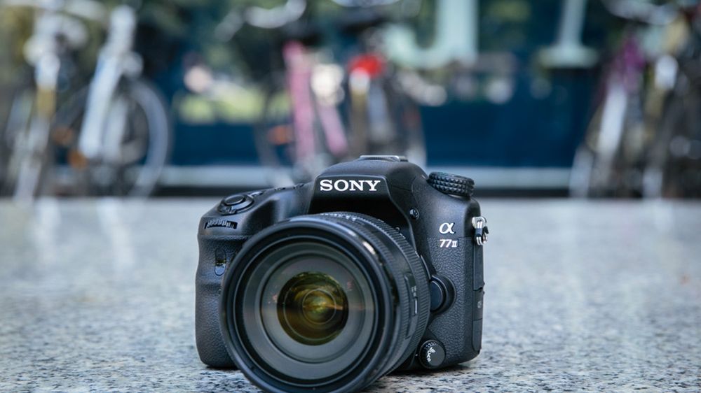 Sony A77 II – nowoczesny aparat w klasycznej obudowie i ze starymi błędami [test] 1