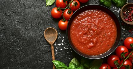 Passata pomidorowa – kalorie, wartości odżywcze i zastosowanie