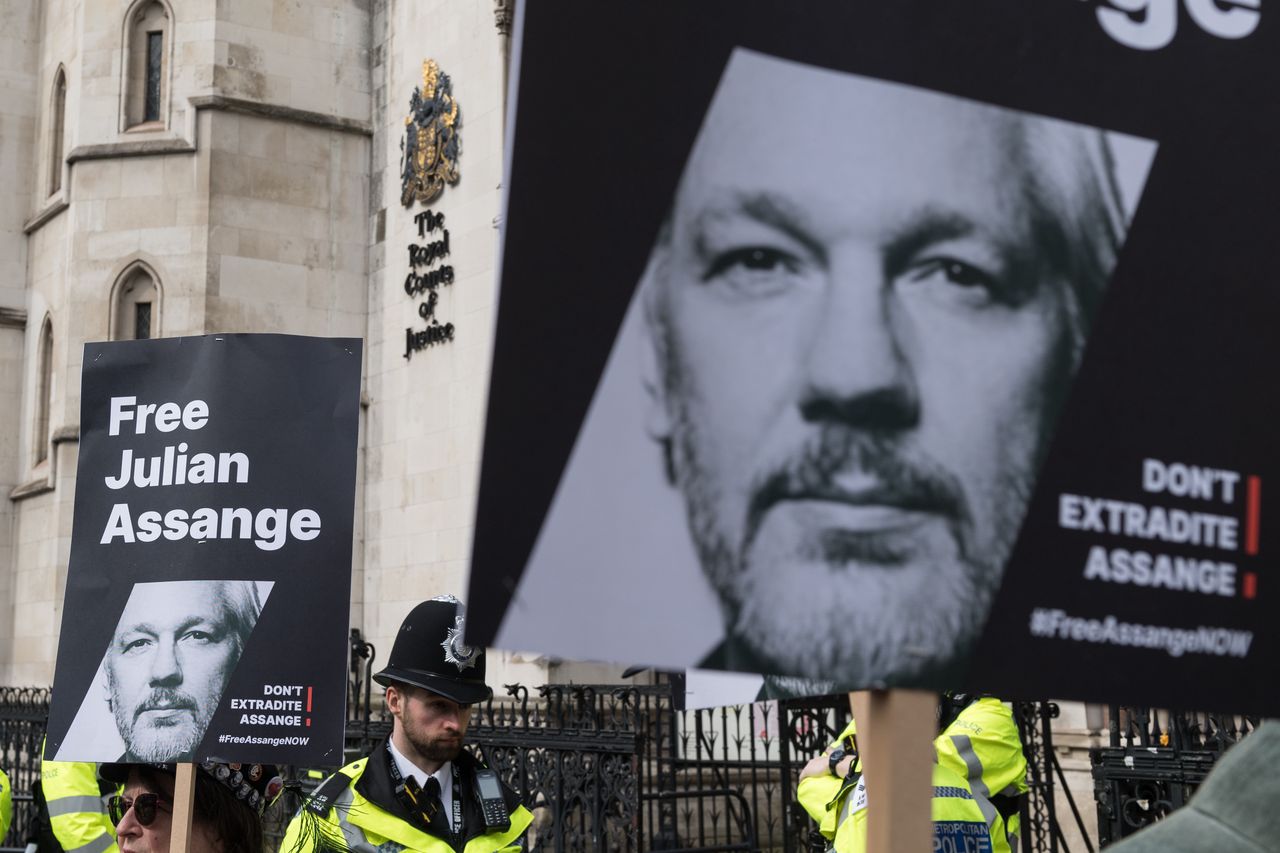 The founder of WikiLeaks can still appeal against extradition to the USA.