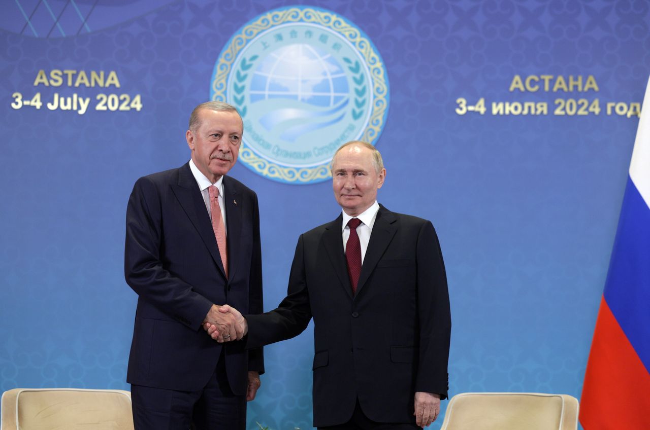 Erdogan spotkał się z Putinem. Złożył propozycję
