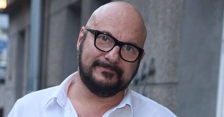 Piotr Gąsowski o "Twoja Twarz Brzmi Znajomo". Stracił coś więcej niż pracę
