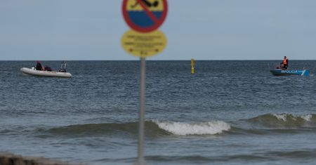 Sinice w Bałtyku i jeziorach. Ostrzeżenie