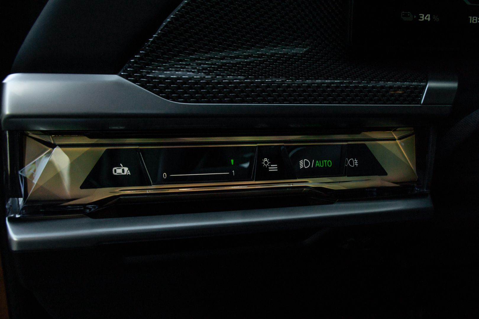 BMW i7 M70