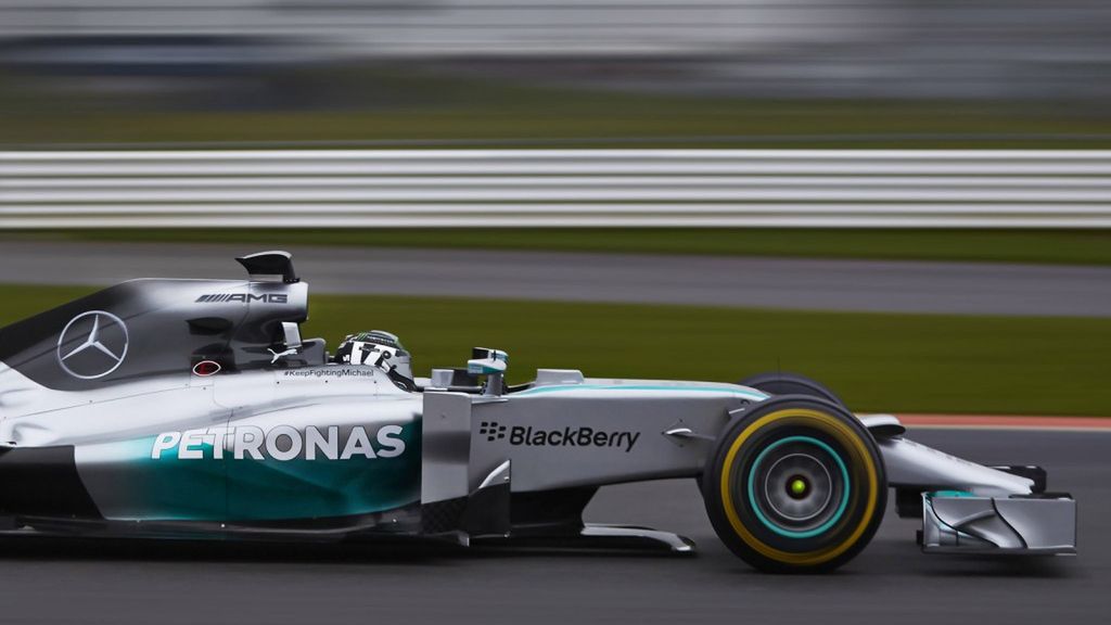 Mercedes F1 W05
