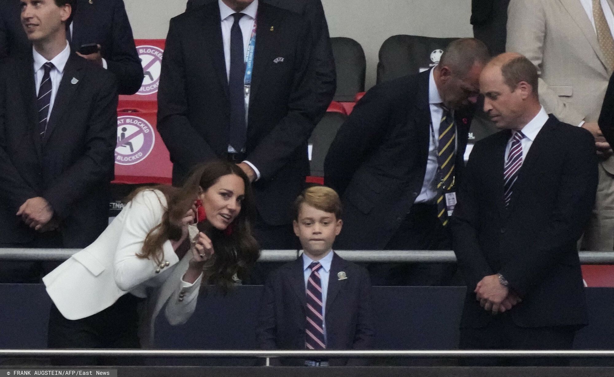 Książę George ogląda finał Euro 2020 z księciem Williamem i księżną Kate