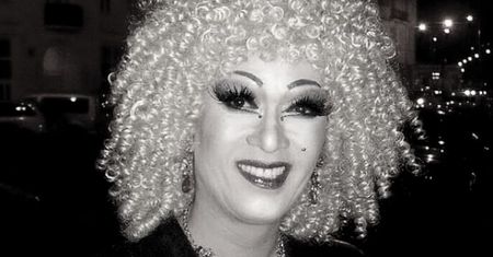 Kim Lee nie żyje. Słynna polska drag queen miała koronawirusa