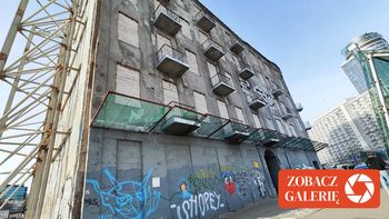 Zabytkowe kamienice przy Rondzie ONZ na sprzedaż. Interweniują radni