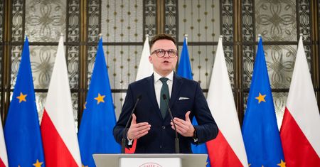 Projekty ustaw ws. aborcji. Hołownia przedstawił plan Sejmu