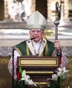 Abp Jędraszewski znów szokuje. Mówi o "przemyśle produkującym dzieci"