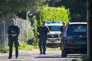 Tragiczna śmierć 2-latki. Ojciec zostawił ją w samochodzie
