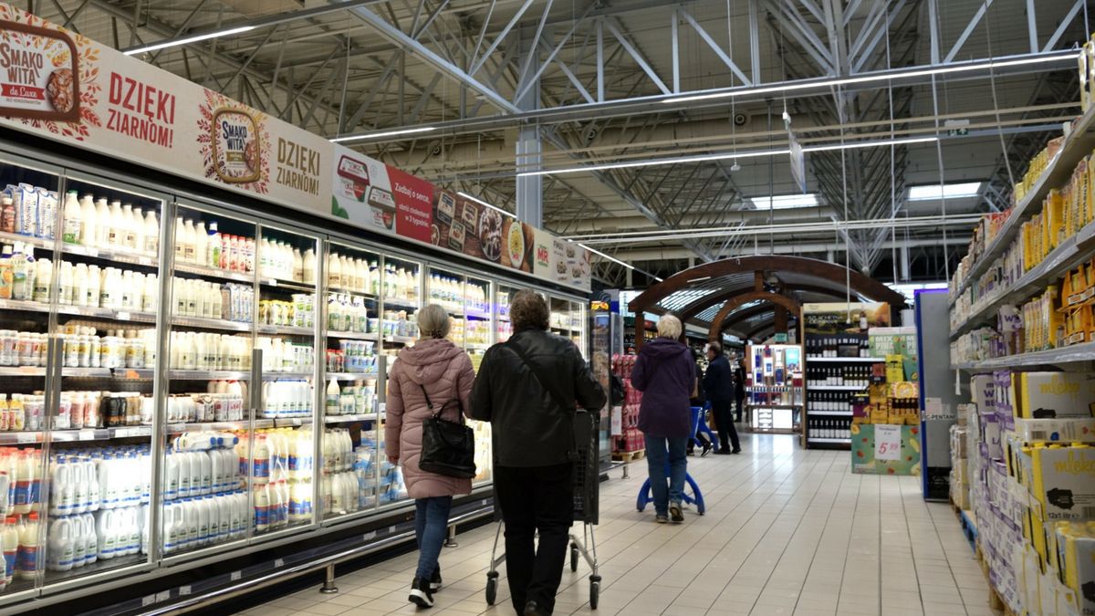 Wnętrze jednego z hipermarketów E.Leclerc - zdjęcie ilustracyjne