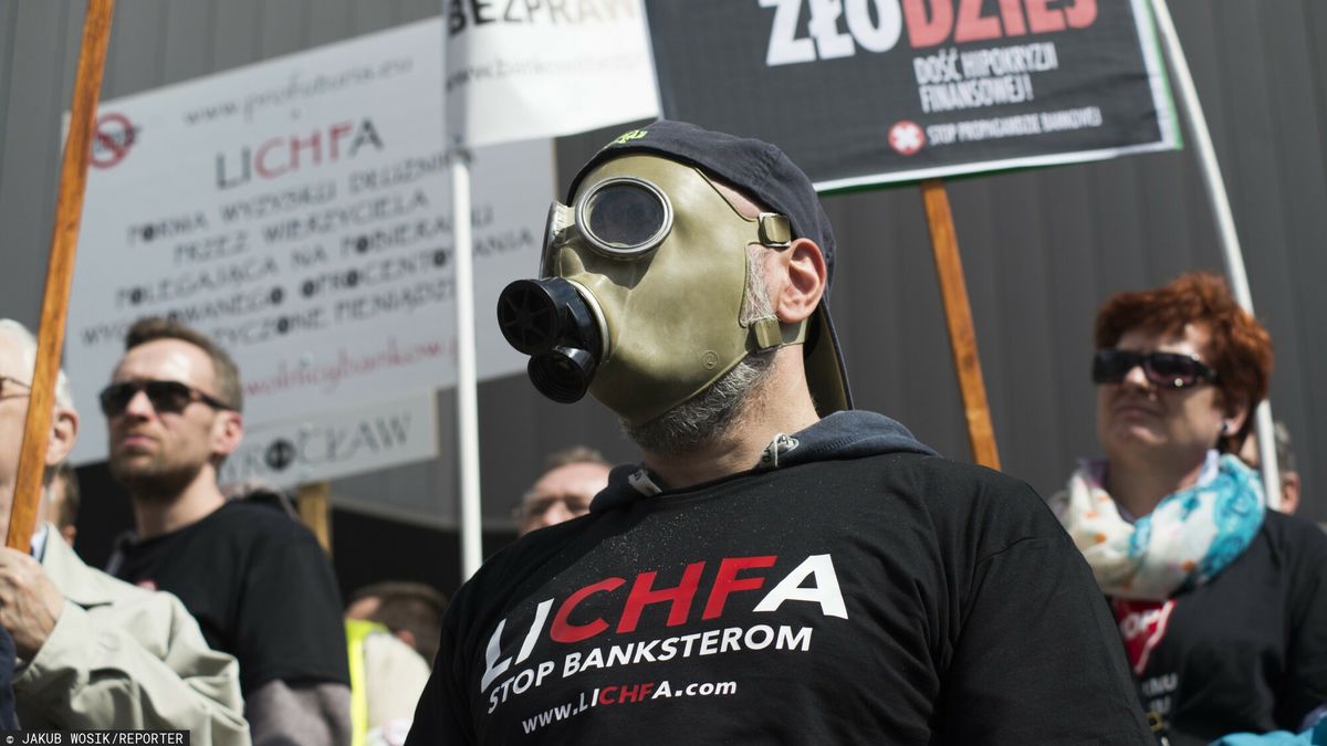 Stop Bankowemu Bezprawiu - protest w Warszawie pod NBP i KNF16.04.2016 Warszawa Manifestacja " Stop Bankowemu Bezprawiu", protest tzw frankowiczow   Fot. Jakub Wosik/REPORTERJakub Wosik/REPORTER