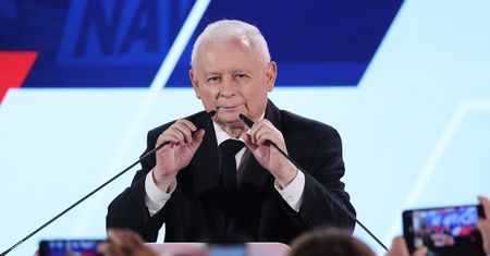 Kaczyński w specjalnym przemówieniu. "Rząd dostał czerwoną kartkę"