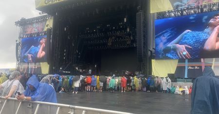 Open'er 2023. Trzy godziny na deszczu w oczekiwaniu na gwiazdę. To Polka, a nie międzynarodowa gwiazda