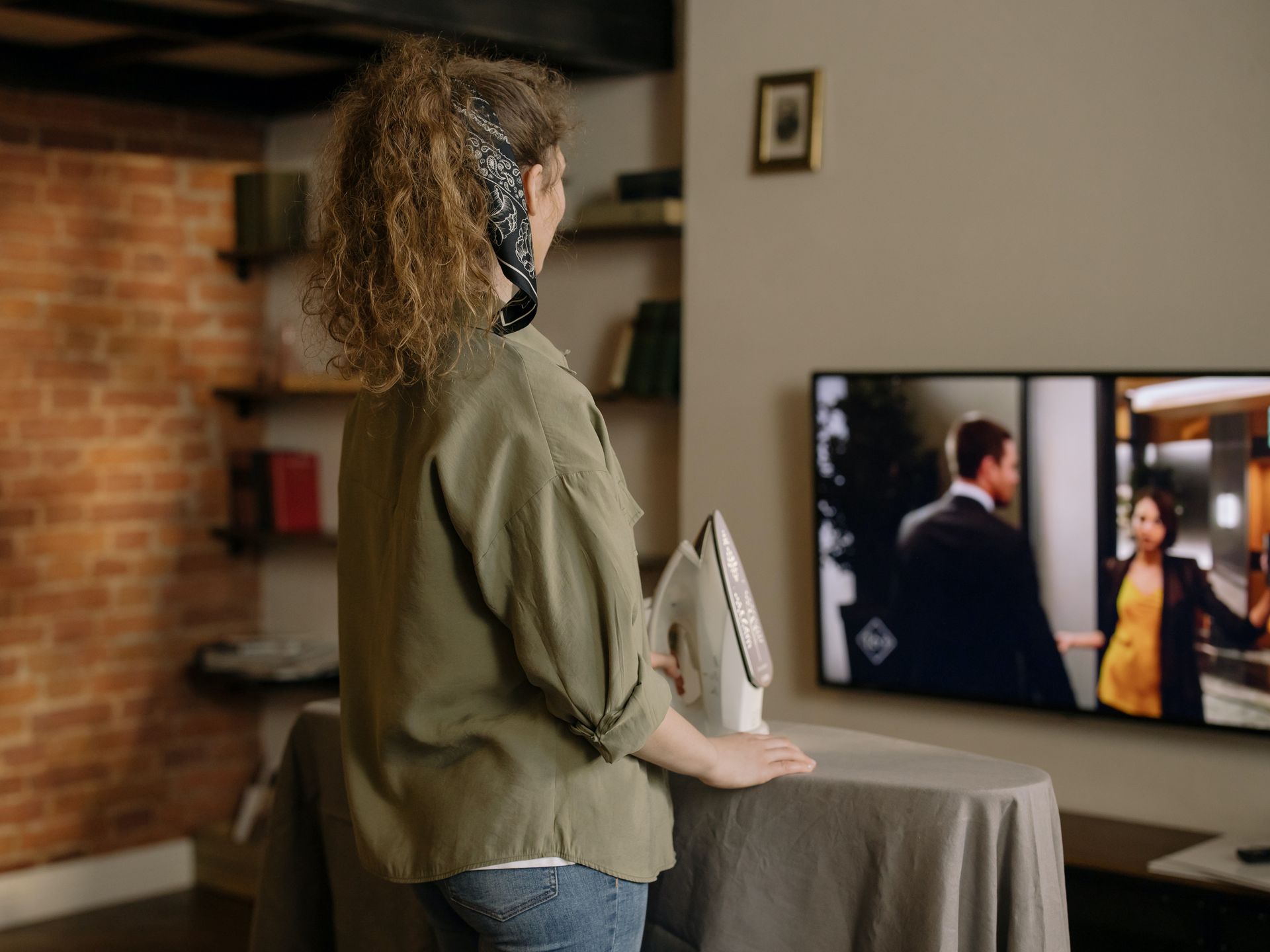 Coraz częściej Polacy wybierają platformy streamingowe zamiast linearnej telewizji
