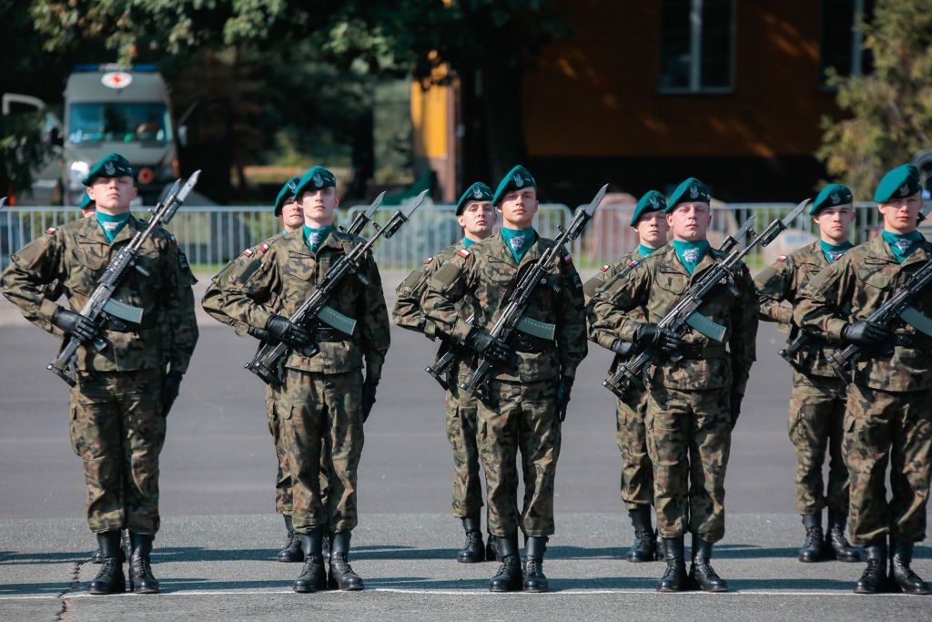 Ile zarabiają żołnierze w polskiej armii? Kwoty mogą zaskoczyć