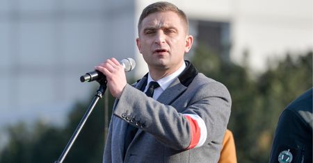 Klęska Bąkiewicza mimo deklasacji PiS