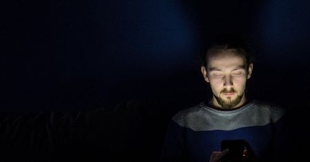 Wyrzuceni za memy, skazany za emoji - takie mamy czasy