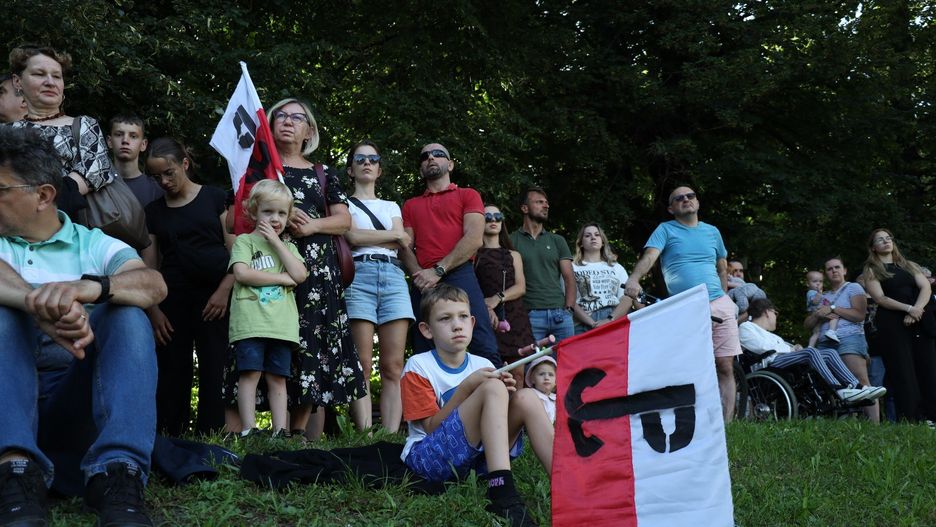 81. rocznica wybuchu Powstania Warszawskiego. W Rzeszowie przedstawiciele kombatantów, władz samorządowych i wojska złożyli kwiaty podczas apelu przy Pomniku Żołnierzy Armii Krajowej. 1.08.2025 Rzeszów