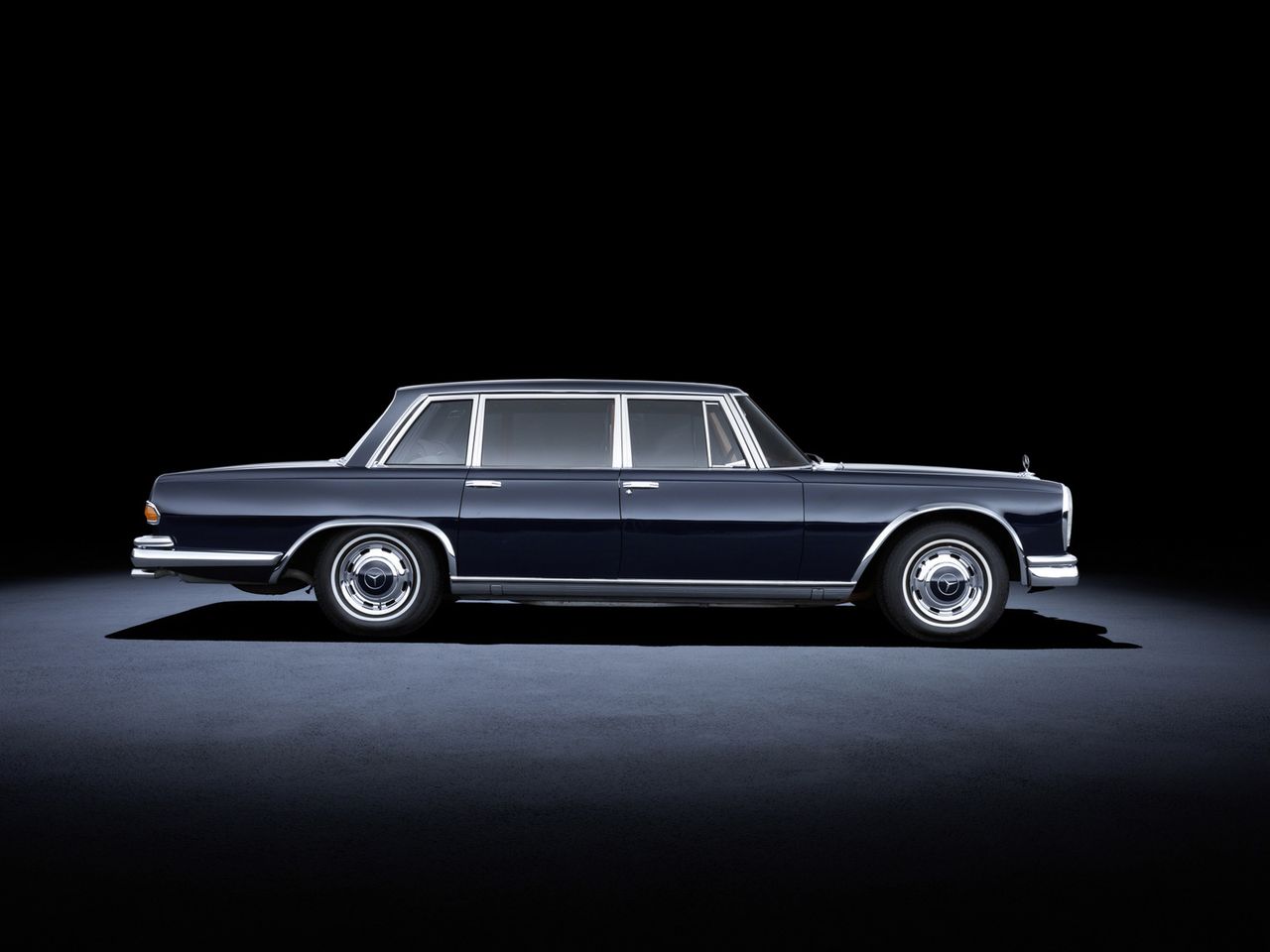 Mercedes-Benz 600