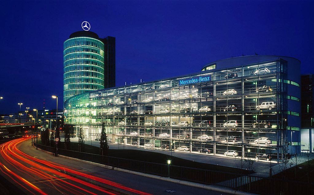 Mercedes-Benz Monachium (fot. Jaki86)