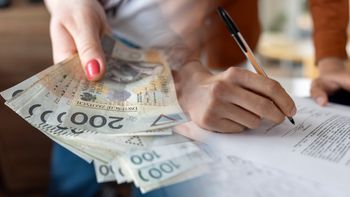 Rząd chce ukrócić podwójne prowizje. Zmiany dla pośredników