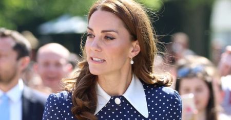 Kate Middleton WYPROWADZIŁA SIĘ Z PAŁACU?! "Leży w łóżku martwiąc się o przyszłość"