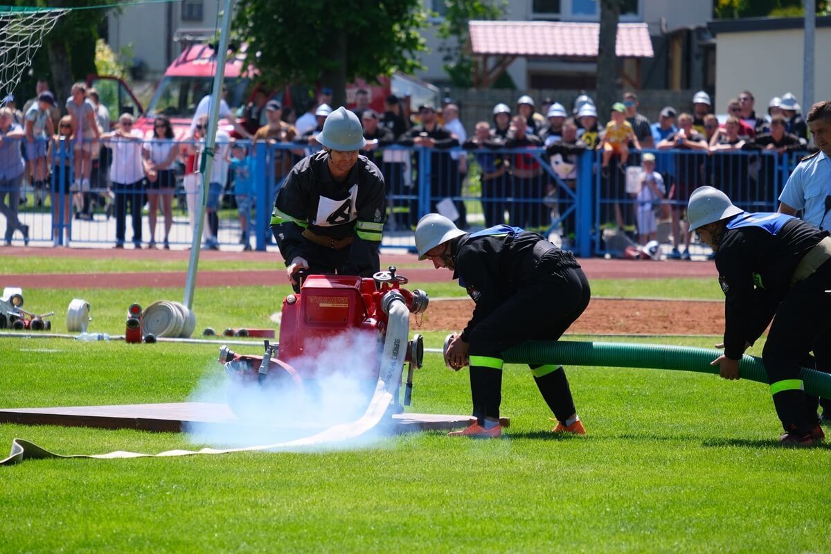 Gminne zawody sportowo-pożarnicze w Bełżycach 2024