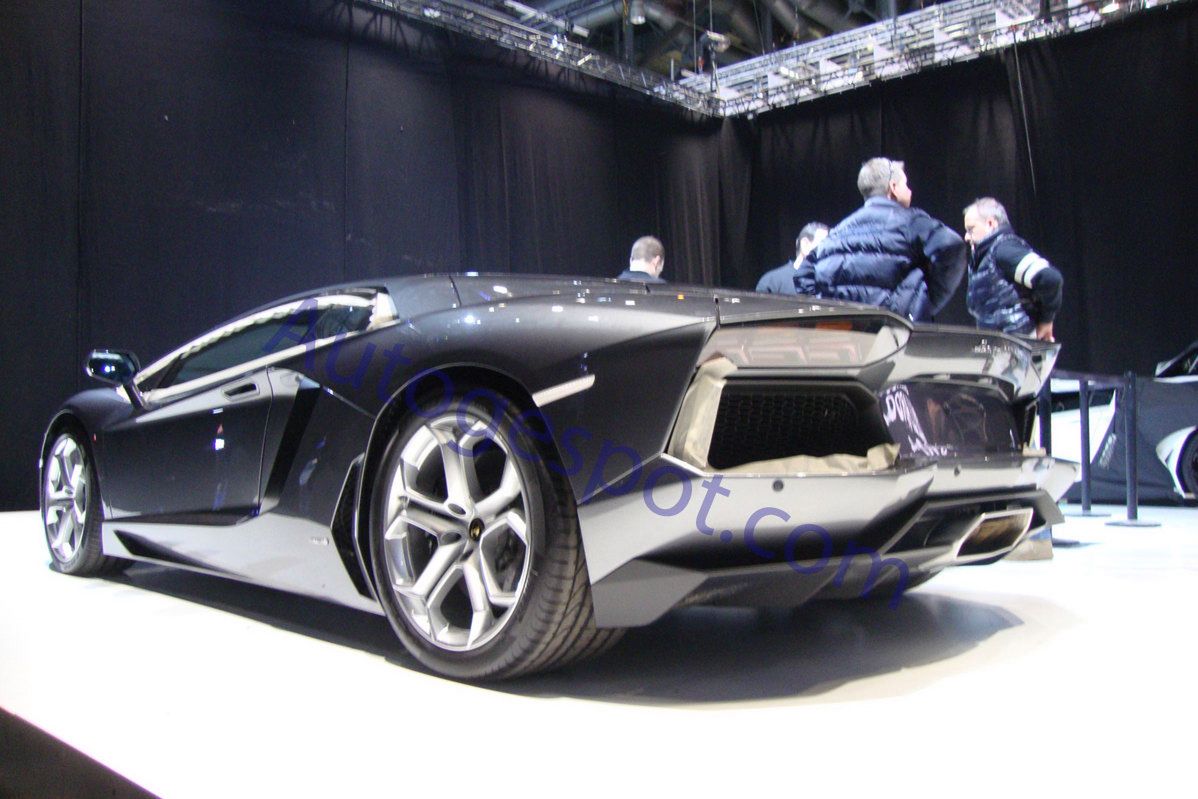 Lamborghini LP700-4