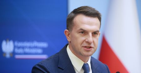 Będzie współpraca Nawrockiego z Tuskiem? Rzecznik wskazał konstytucję