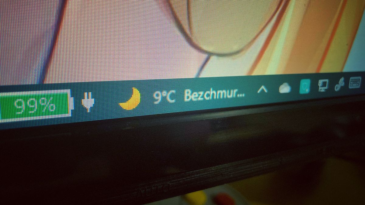 Pasek zadań Windows 10 z Paskiem Wiadomości