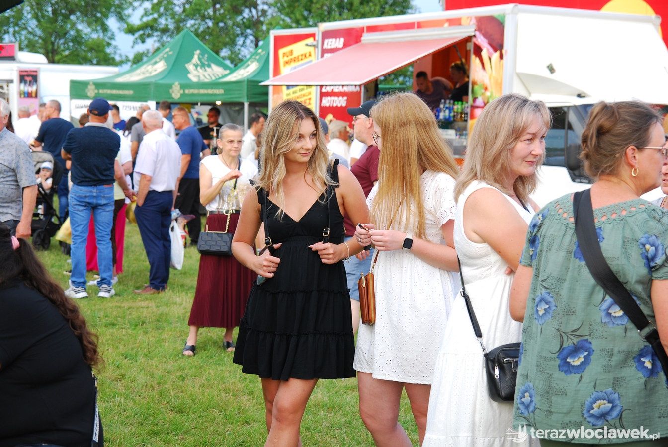IX Powiatowo-Gminny Festiwal Zespołów Weselnych w Boniewie