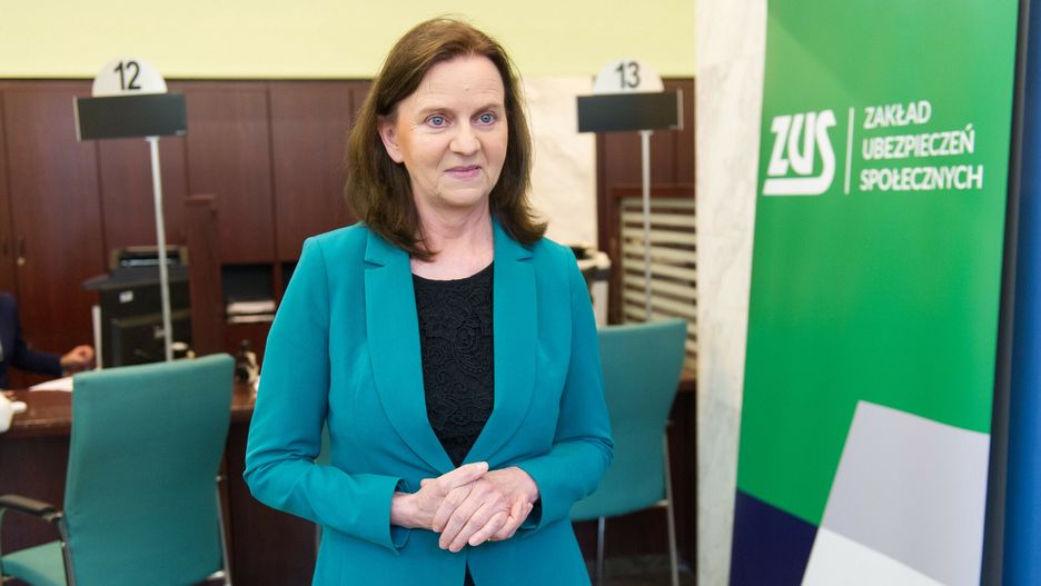 Doradcy emerytalni w ZUS
Fot. Bartosz Krupa/East News. Warszawa 03.07.2017. Konferencja prasowa prezesa ZUS oraz ministra polityki spolecznej nt. doradcow emerytalnych w ZUS. N/z: Gertruda Uscinska
Bartosz Krupa