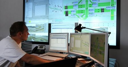Elektronizacja dróg ma usprawnić ruch i poprawić bezpieczeństwo