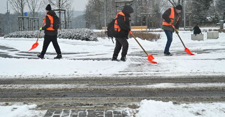 Nawet 60 zł za godzinę. Chętnych wciąż mało