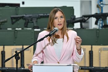 Wiceminister obrony podaje dane o donacjach. Opublikowała krótki wpis