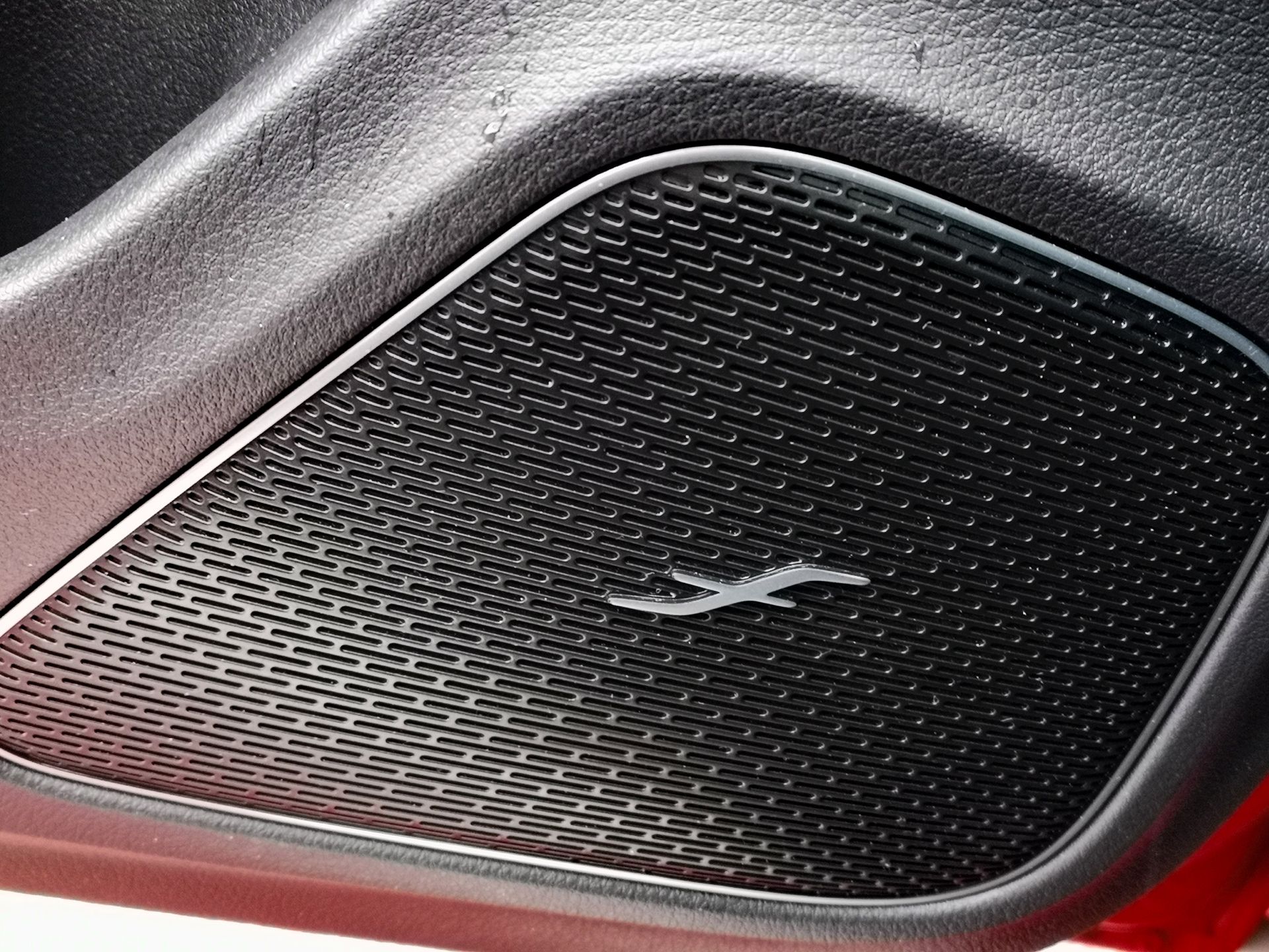 Mercedes CLA: System MBUX, wirtualny kokpit i audio Burmester 39