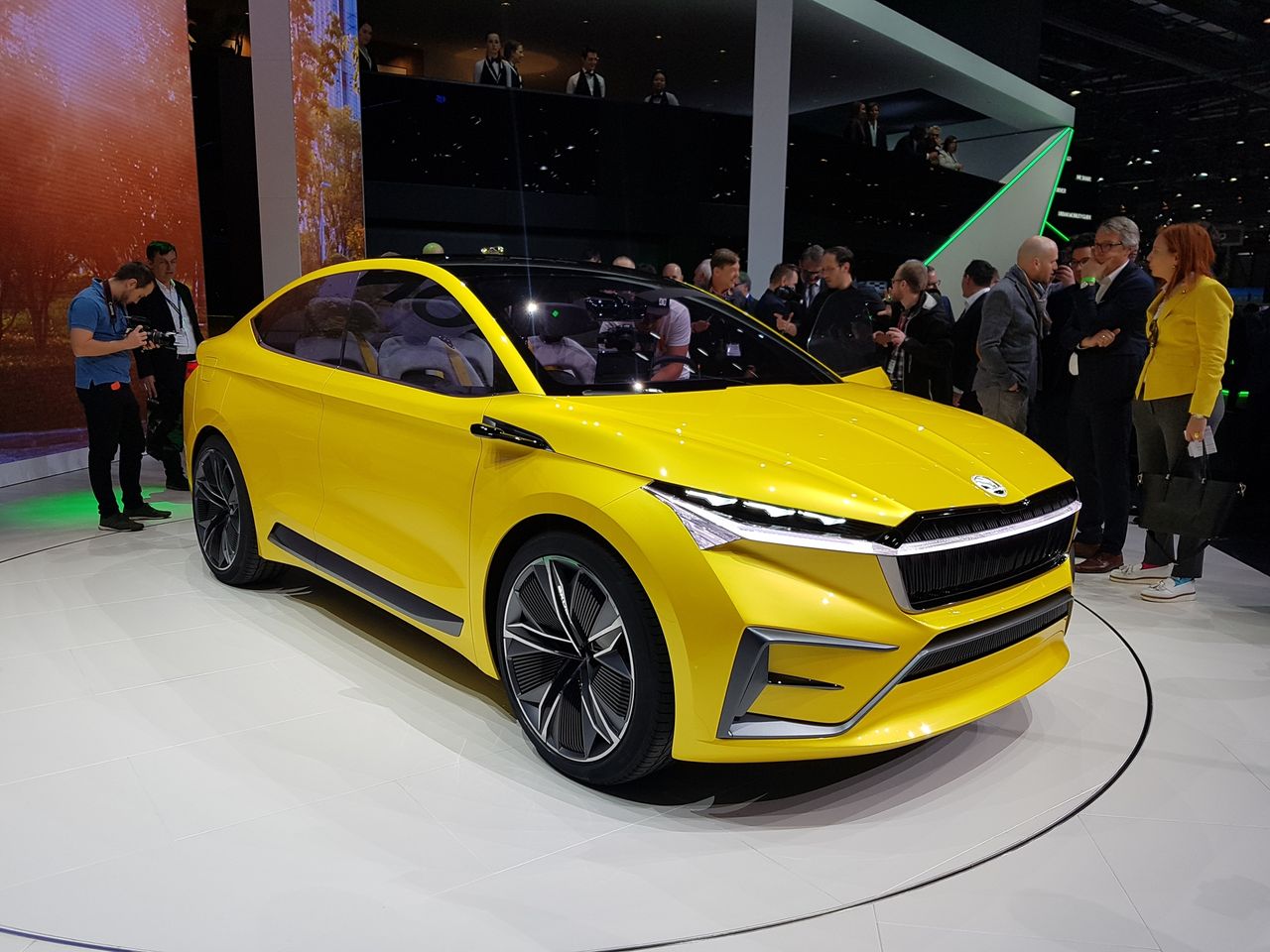 Škoda Vision iV to spojrzenie w przyszłość czeskiej marki. Piękne opakowanie elektrycznego napędu