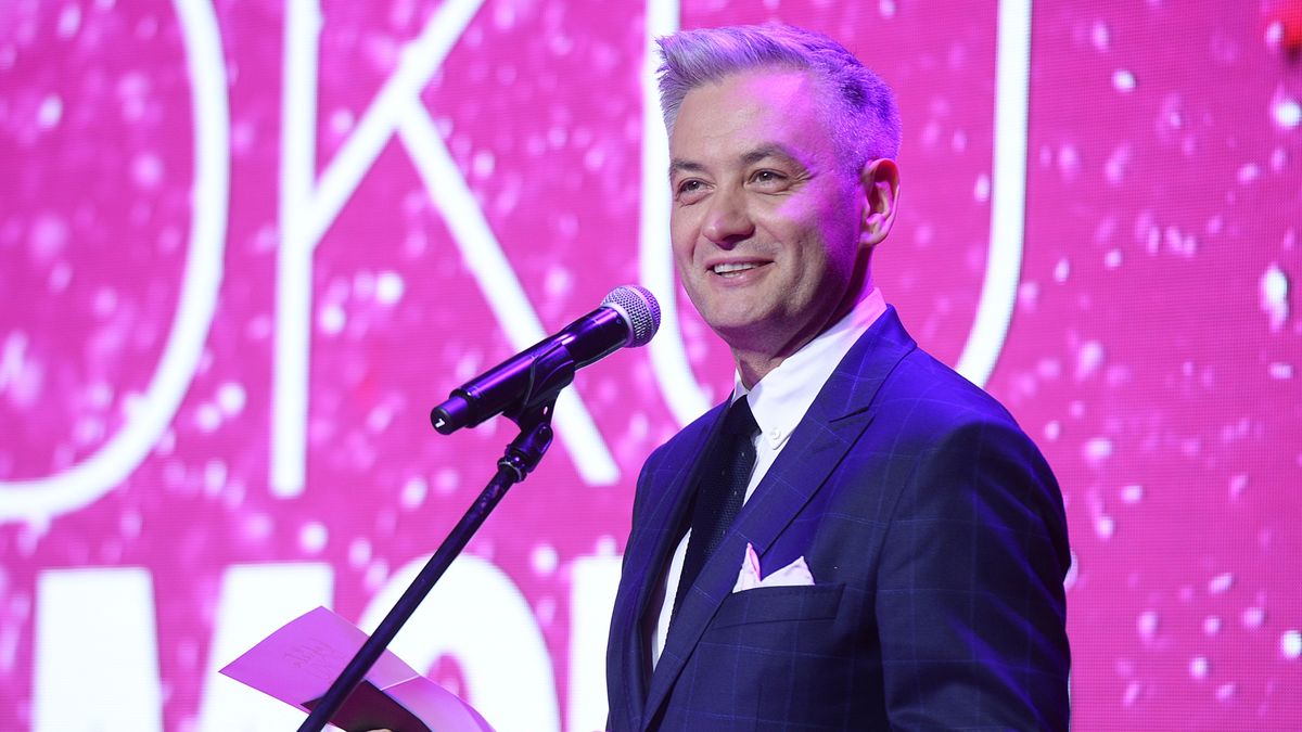 Biedroń pokazał prezent od Kory 